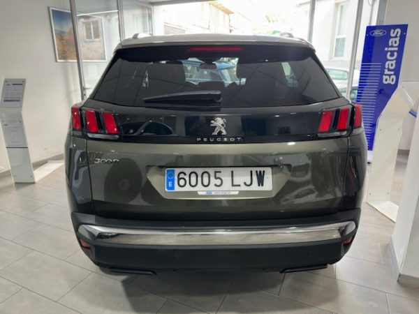 PEUGEOT 3008 Style BlueHdi  130CV Automático 8-G - Imaxe 5