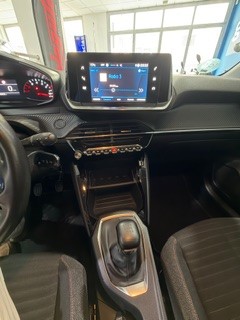 PEUGEOT 208 Active Blue HDI 100 CV. 5 p. - Imagen 22