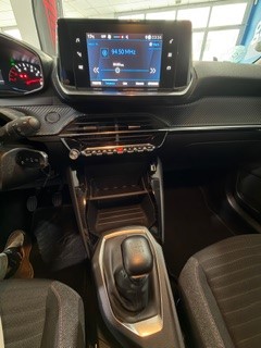 PEUGEOT 208 Active Blue HDI 100 CV. 5 p. - Imagen 26