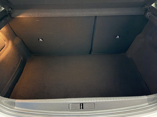 PEUGEOT 208 Active Blue HDI 100 CV. 5 p. - Imagen 37