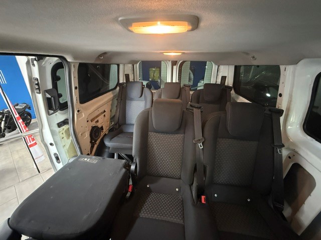 FORD Tourneo Custom Kombi 2.0 TDCI 170CV L1 Trend - Imagen 16