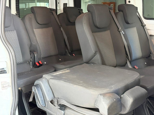 FORD Tourneo Custom Kombi 2.0 TDCI 170CV L1 Trend - Imagen 18