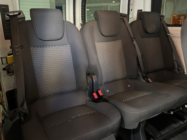 FORD Tourneo Custom Kombi 2.0 TDCI 170CV L1 Trend - Imagen 19