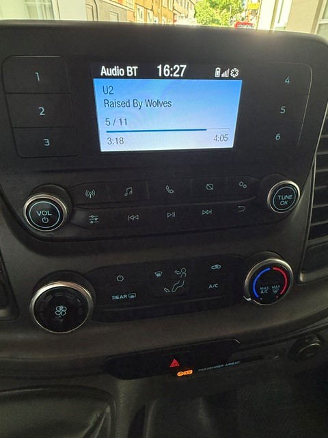 FORD Tourneo Custom Kombi 2.0 TDCI 170CV L1 Trend - Imagen 24