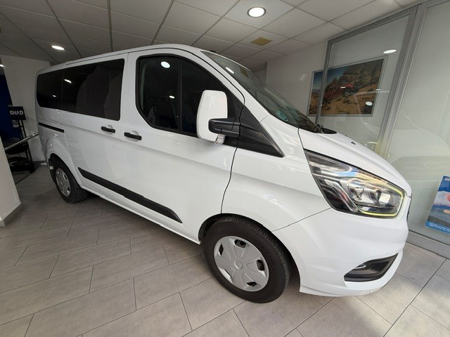 FORD Tourneo Custom Kombi 2.0 TDCI 170CV L1 Trend - Imagen 8
